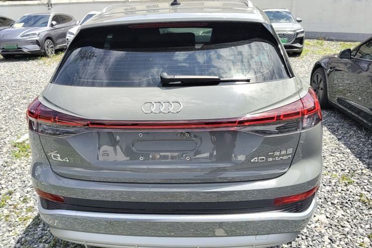 Audi Q4 e-tron 2024 — 5