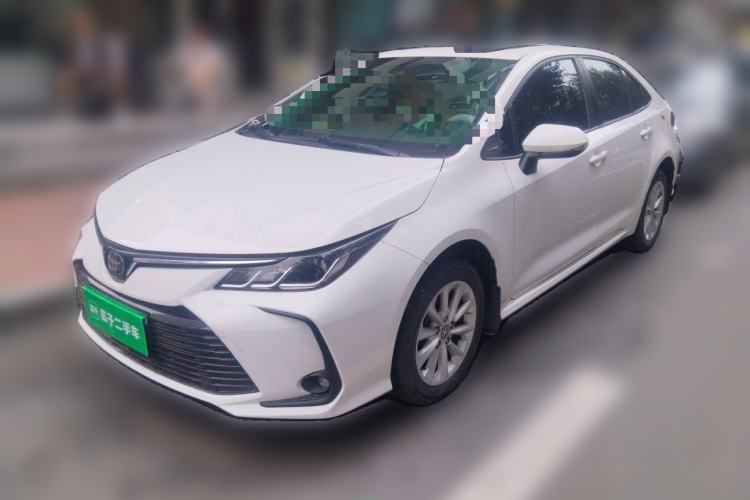 Toyota Corolla 2021 — фото 1