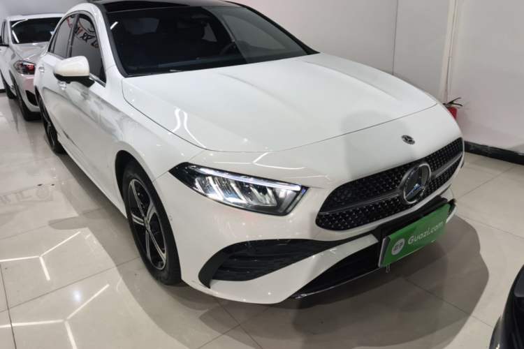 Mercedes-Benz A 200 L 2025 — 3