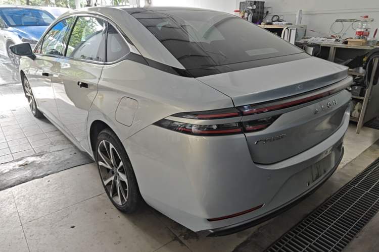 AION S Plus 2021 — 4