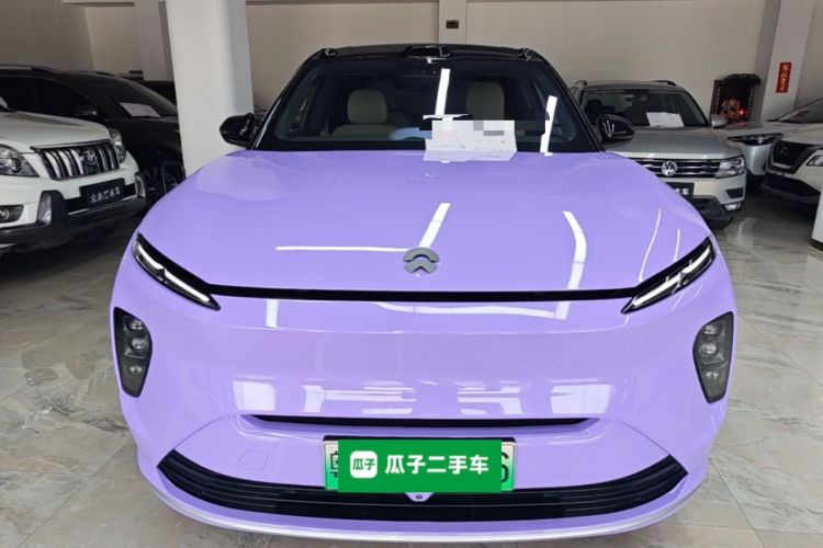 NIO ES8 2024 — 2