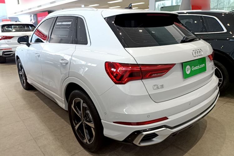 Audi Q3 2025 — 4