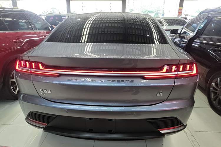 BYD Han 2020 — 5