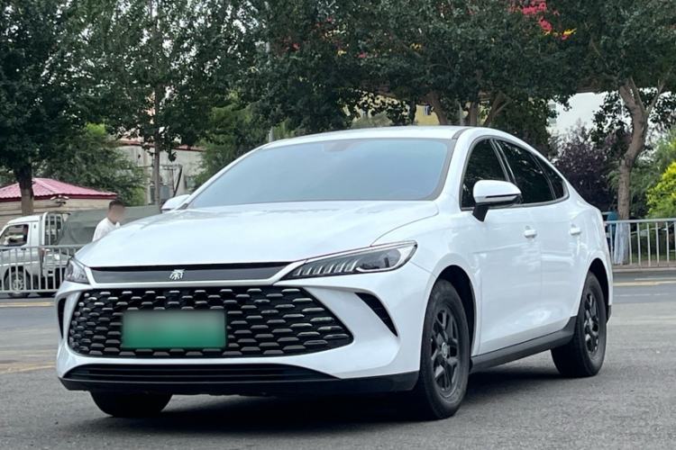 BYD Qin PLUS 2025 — фото 1