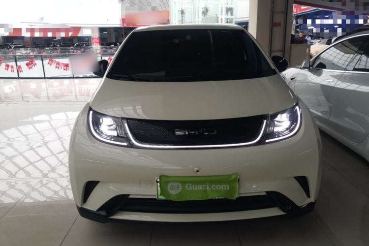 BYD Dolphin 2023 — 2