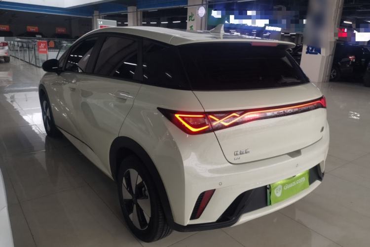 BYD Dolphin 2023 — 4