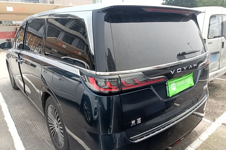 Voyah Dream 2025 — 4