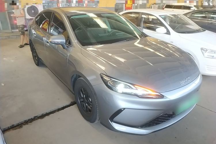 BYD Seal 05 DM-i 2025 — фото 3