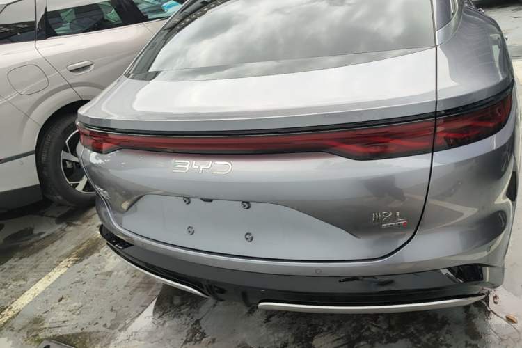 BYD Han L 2025 — 5