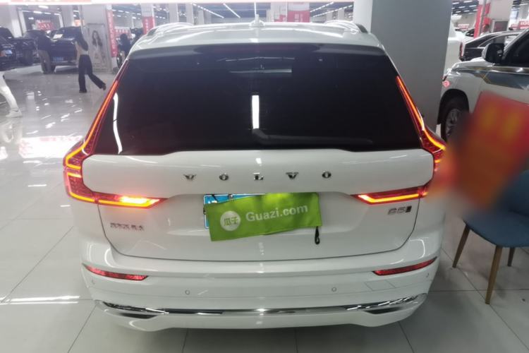 Volvo XC60 2023 — 5
