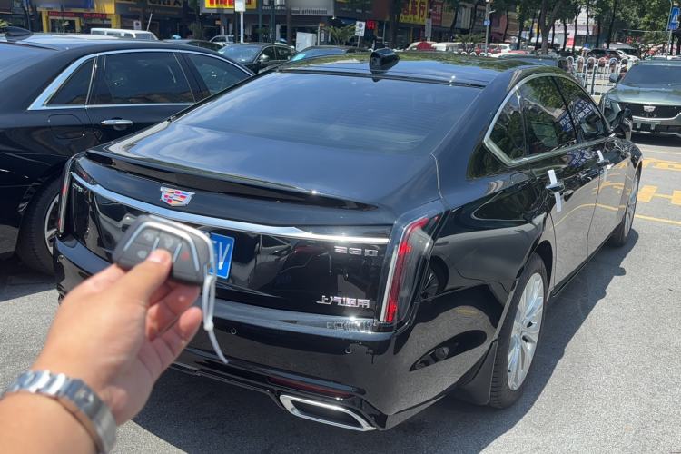 Cadillac CT6 2023 — 5
