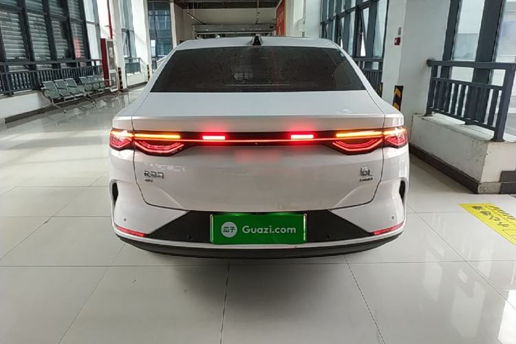 BYD Qin L 2025 — 5