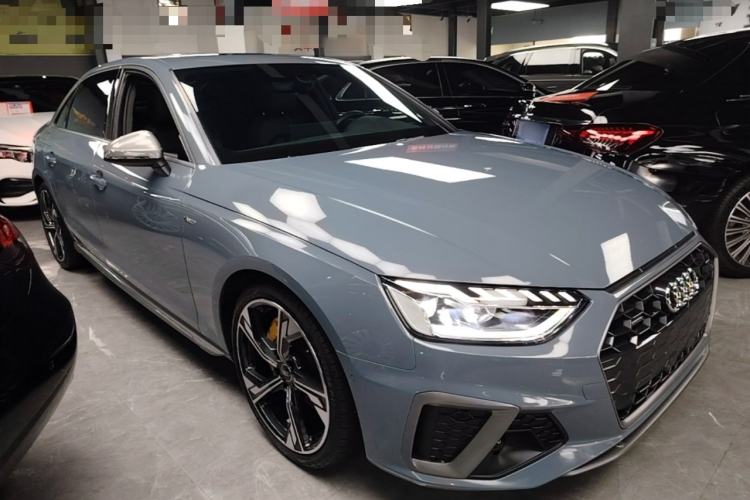 Audi A4 2022 — 3