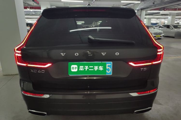 Volvo XC60 2021 — 5