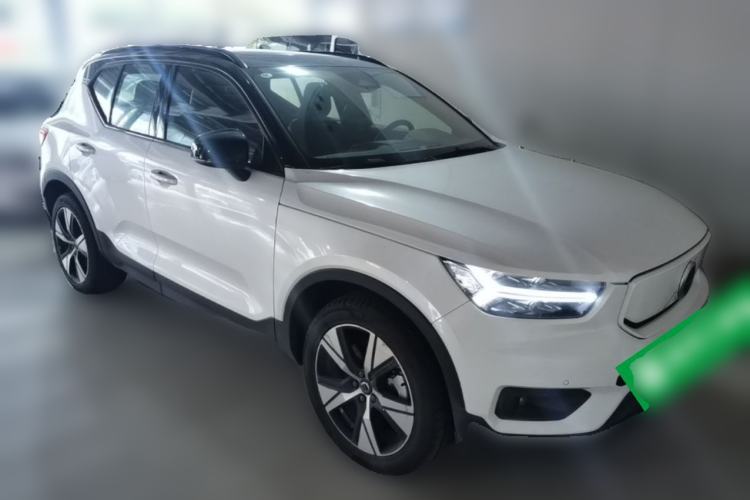 Volvo xc40 new energy 2021 — фото 2