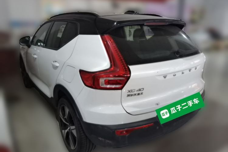 Volvo xc40 new energy 2021 — фото 3