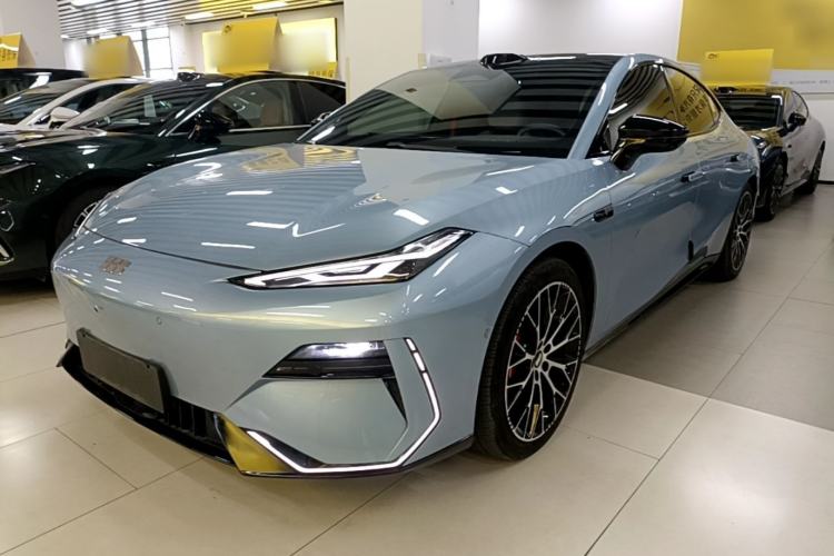 Geely Galaxy galaxy e8 2025 — фото 1