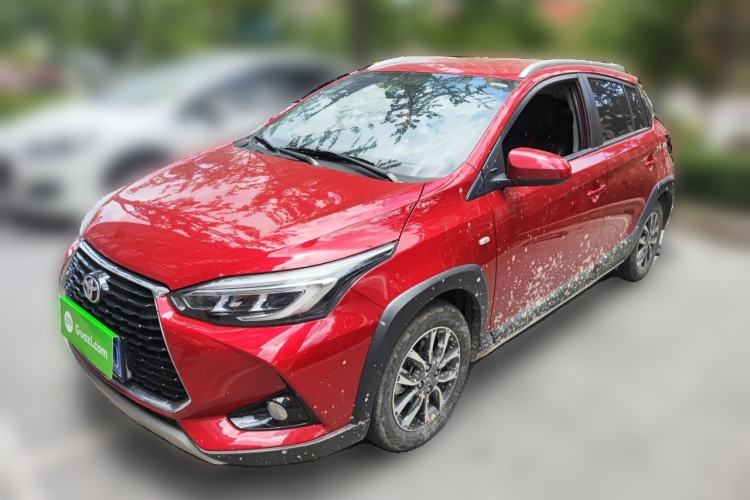 Toyota YARiS L 2022 — фото 1