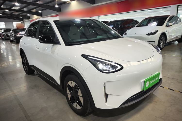 Geely Galaxy Geome 2025 — 3