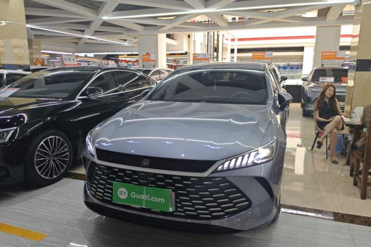 BYD Qin Plus 2025 — фото 1