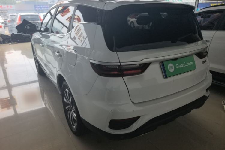 Geely Vision X6 2020 — 4