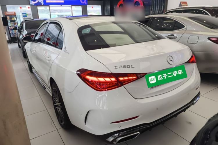 Mercedes-Benz C 260 L 2024 — 4