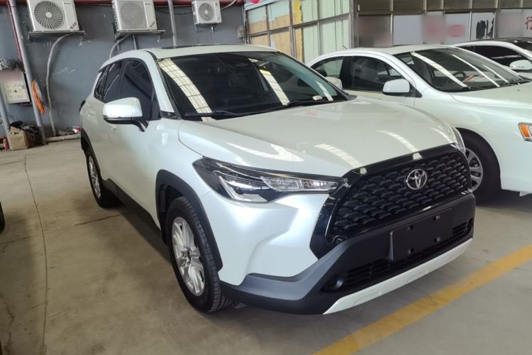 Toyota Corolla Cross 2023 — фото 3