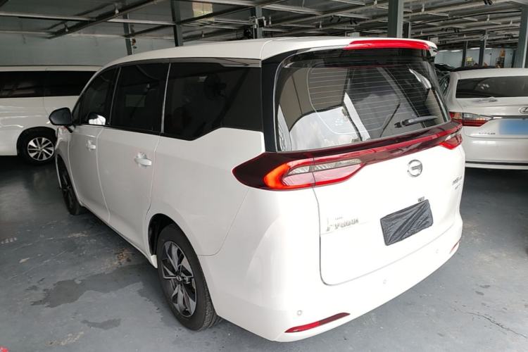 GAC Trumpchi M6 2023 — фото 4