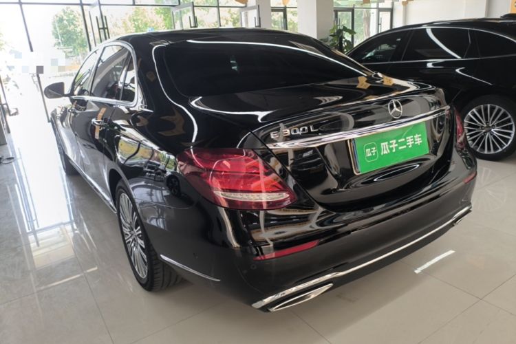 Mercedes-Benz E 300 L 2020 — фото 4