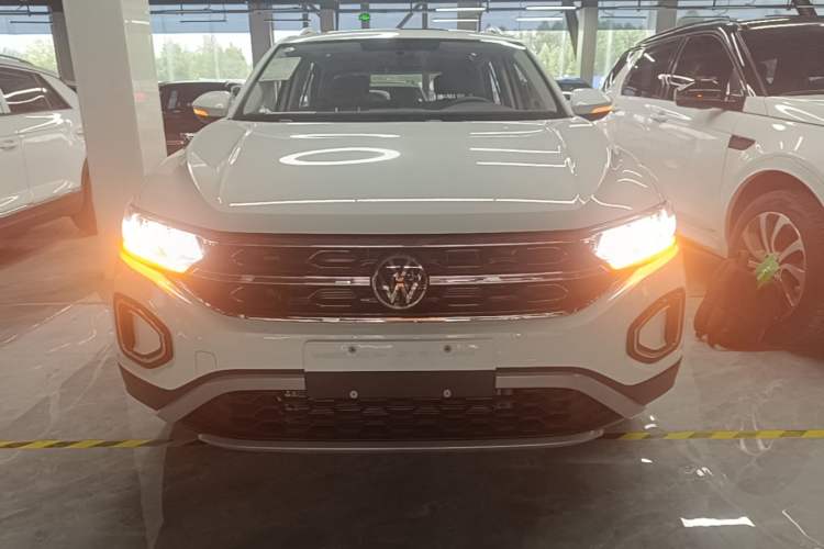 Volkswagen T-Roc 2025 — 2