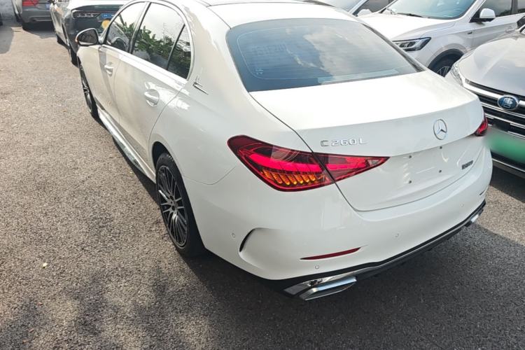 Mercedes-Benz C 260 L 2023 — фото 4