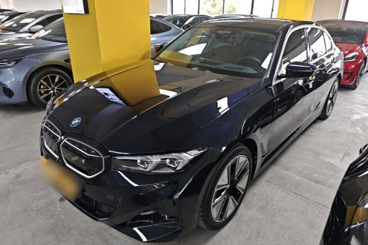 BMW i3 2022 — фото 1
