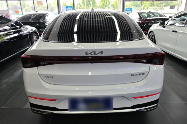 Kia K5 2021 — 5