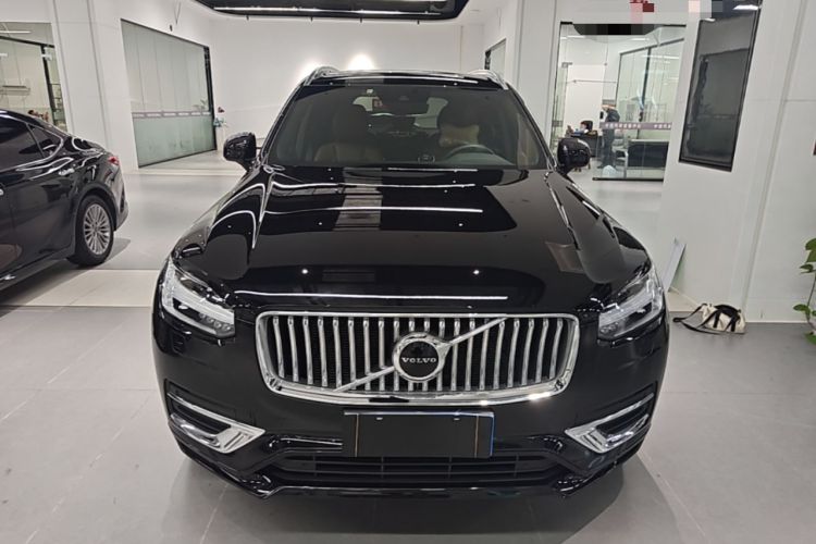 Volvo XC90 2021 — 2