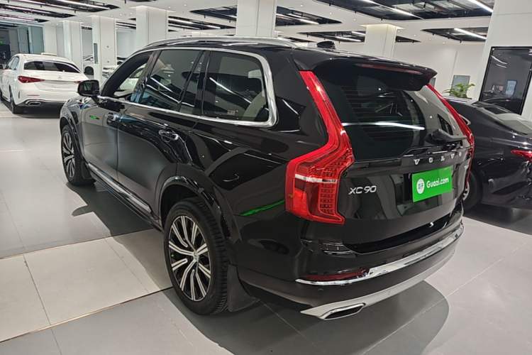 Volvo XC90 2021 — 4