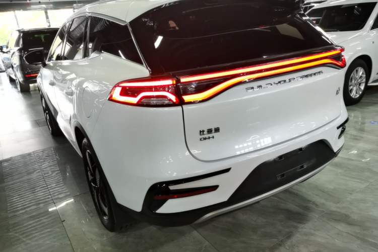 BYD Tang 2023 — 4