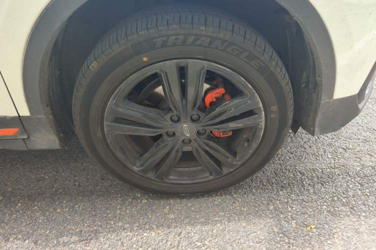 Geely Emgrand X7 Sport 2022 — 5
