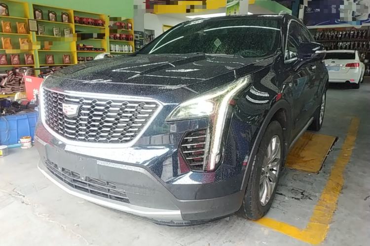 Cadillac XT4 2022 — фото 1