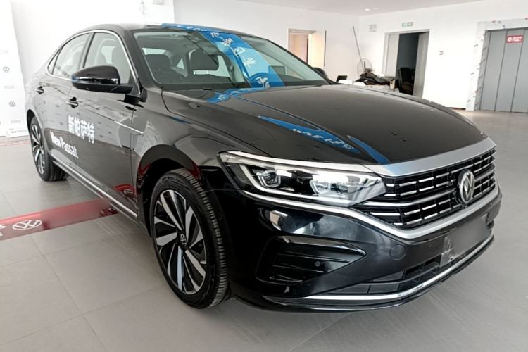 Volkswagen Passat 2025 — 3
