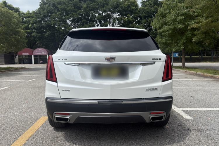 Cadillac XT5 2021 — фото 5
