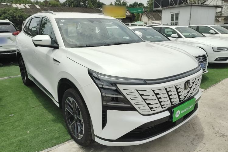 ChangAn CS75 PLUS 2025 — 3