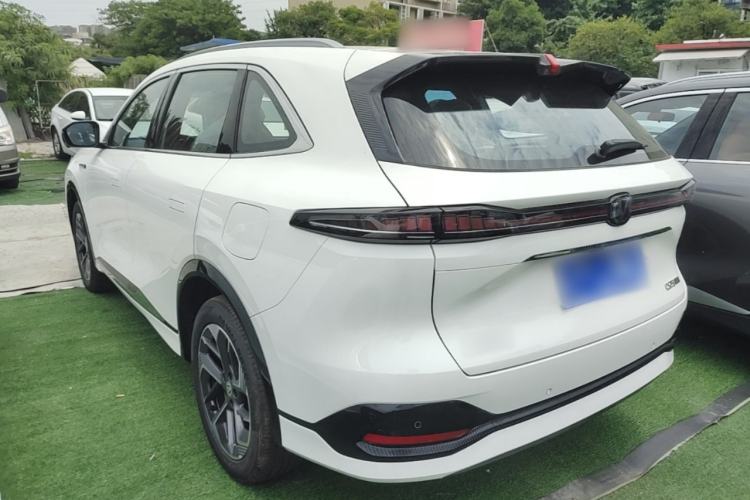 ChangAn CS75 PLUS 2025 — 4