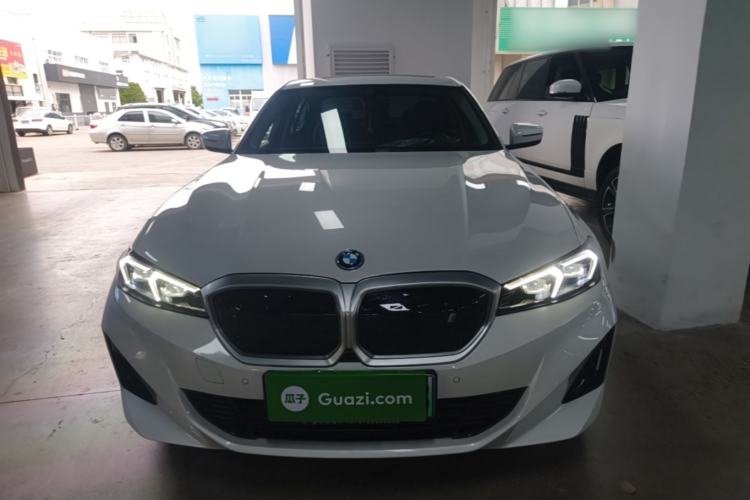 BMW i3 2024 — 2