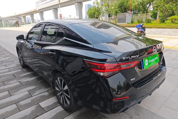 Nissan Sentra 2022 — 4