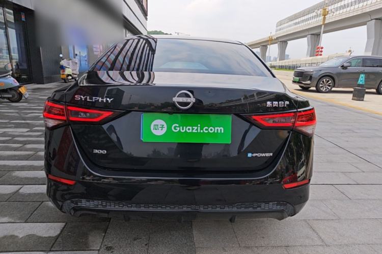 Nissan Sentra 2022 — 5