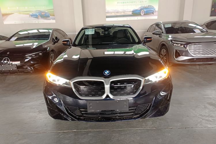 BMW i3 2022 — 2