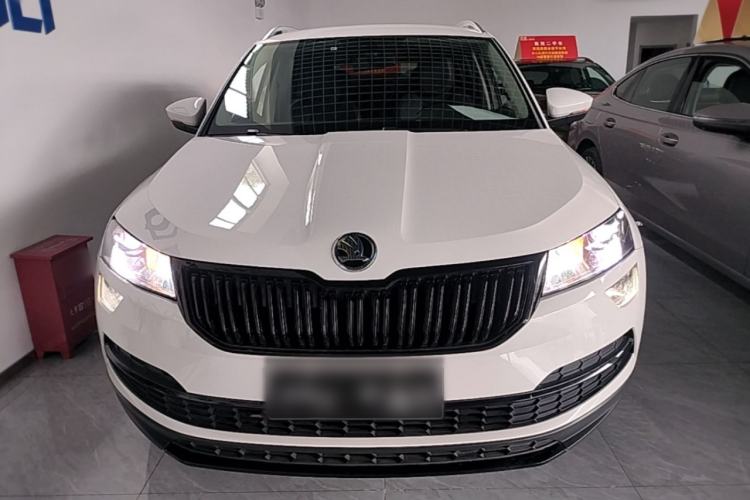 Skoda Karoq 2021 — фото 2