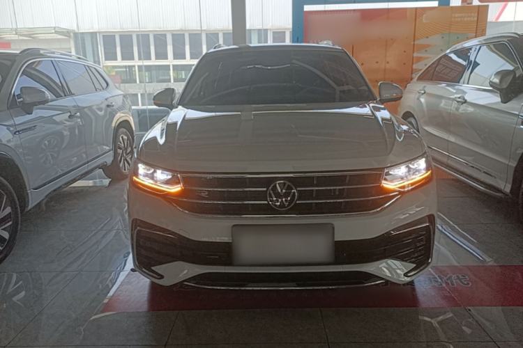 Volkswagen Tiguan L 2025 — 2