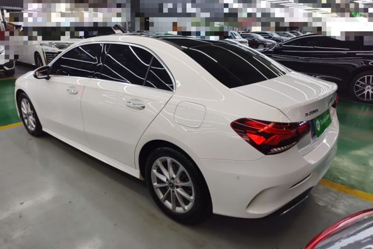 Mercedes-Benz A 200 L 2021 — фото 4