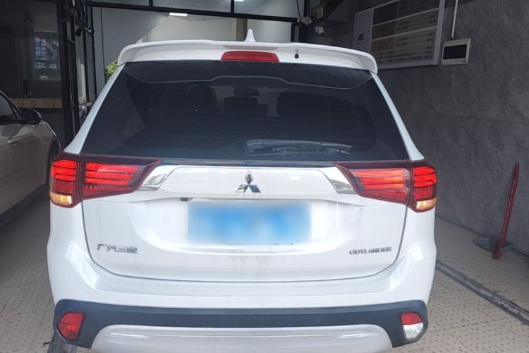 Mitsubishi outlander 2020 — фото 5